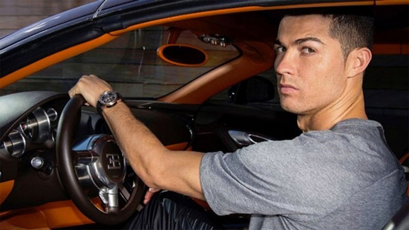 Tổng tài sản của Ronaldo tăng theo các thời kỳ khác nhau